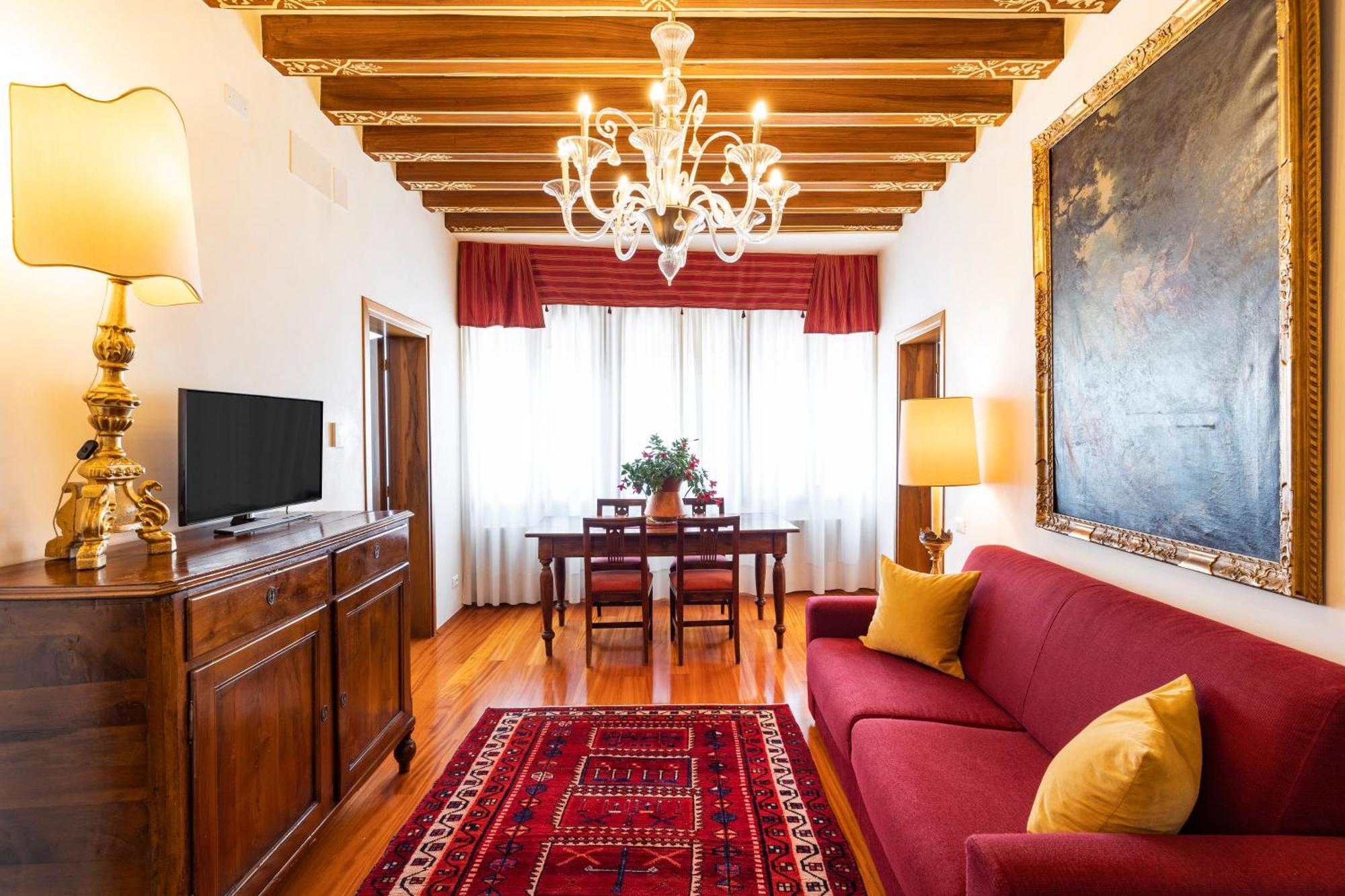 Palazzo Schiavoni Residenza D'Epoca & Suite-Apartments Benátky Exteriér fotografie